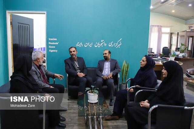 در دانشگاهها به تمام سلایق فرهنگی توجه کنیم