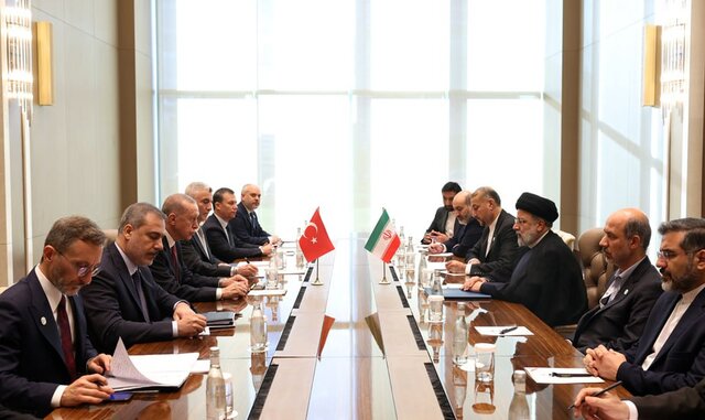 عکس: آرشیو مذاکره تفصیلی رییسی و اردوغان درباره فلسطین/ تاکید بر توقف فوری بمباران ها و رفع محاصره