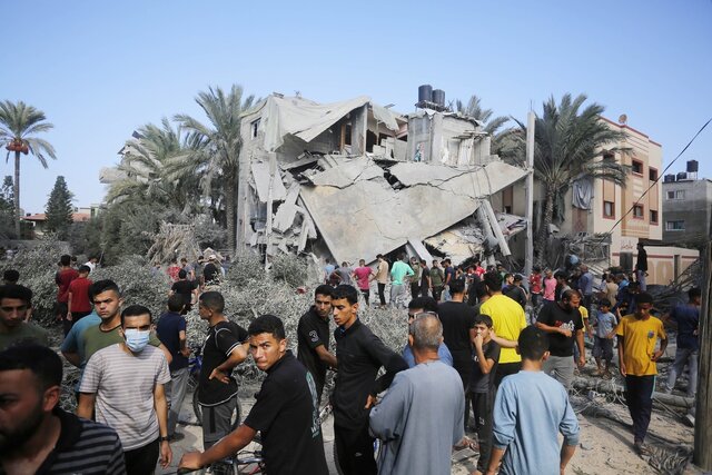 ادامه حملات صهیونیست‌ها به بیمارستان‌های غزه/ اشغالگران برای گسترش عملیات شبانه آماده می‌شوند