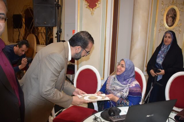 لزوم پرداختن به مضامین جدید در حوزه شعر رضوی