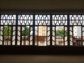 زیر سقف سفال پوش خانه "نصرت اعظم سمیعی"