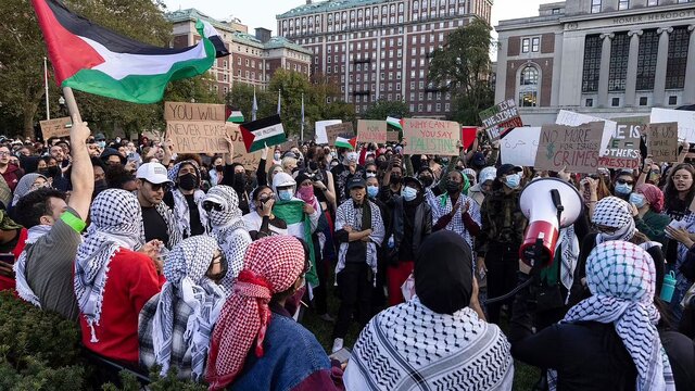 سرکوب گروههای دانشجویی حامی فلسطین در دانشگاه کلمبیای آمریکا سرکوب گروههای دانشجویی حامی فلسطین در دانشگاه کلمبیای آمریکا