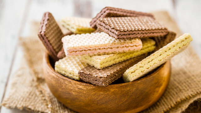 بیسکویت و ویفر را از چه برندی بخرم؟