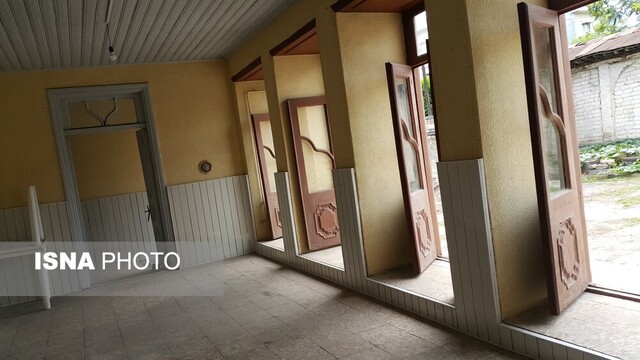 زیر سقف سفال پوش خانه "نصرت اعظم سمیعی"