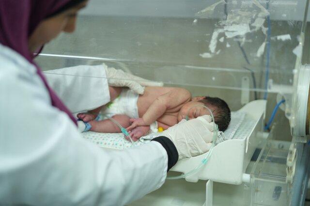 هشدار هلال احمر فلسطین درباره وضعیت نوزادان بستری در بیمارستان القدس