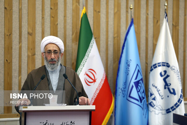 گزارشی از گرامیداشت استاد «کریم باریکبین» در قزوین