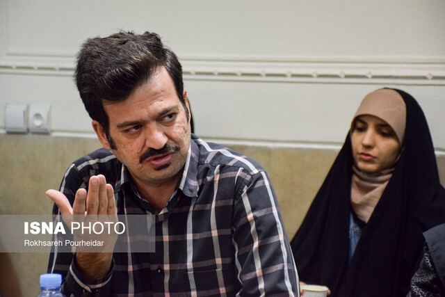 اتباعِ بیگانه فاقد مجوز اخراج میشوند / درباره حضور بانوان در ورزشگاهها عوامفریبی نکنیم