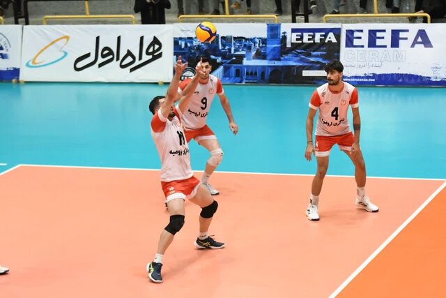 تیم والیبال شهرداری ارومیه به مصاف چادرملو اردکان میرود تیم والیبال شهرداری ارومیه به مصاف چادرملو اردکان میرود