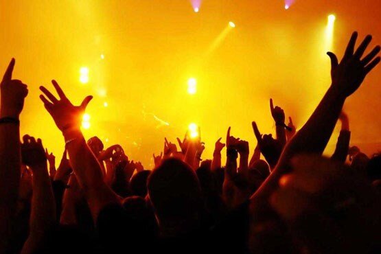 تصویر تزئینی ست بازداشت ۳۰۰ نفر در یک پارتی شبانه و پلمب تالار در شاهرود