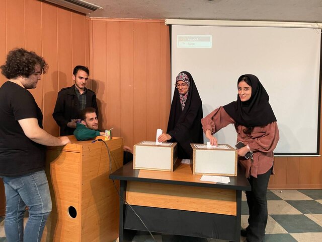 مجمع عمومی و انتخابات انجمن نجوم برگزار شد