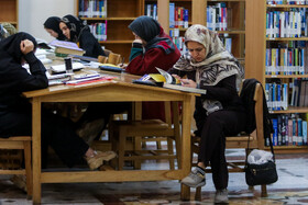 کتابخانه آستان قدس رضوی با قدمت ۱۰۰۰ سال بزرگترین کتابخانه جهان اسلام است.