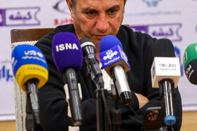 نشست خبری امیر قلعهنویی سرمربی تیم ملی ایران پیش از بازی با تیم ملی هنگکنگ