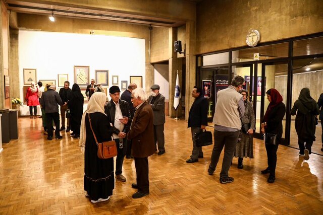 دومین نمایشگاه آثار هنرهای تجسمی و سنتی با ۱۱۰ هنرمند افتتاح شد