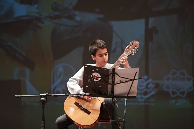 در گذشته آموزش موسیقی بسیار سخت بود در گذشته آموزش موسیقی بسیار سخت بود