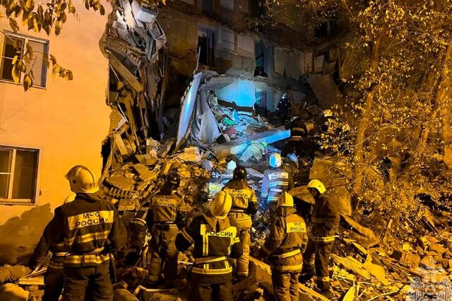 عکس: سایت اطلاعرسانی وزارت اورژانس روسیه ریزش ساختمان در جنوب روسیه/ آغاز عملیات جستوجو برای زیرآوارماندگان احتمالی