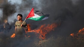 غزه  قهرمانانه ایستاده است