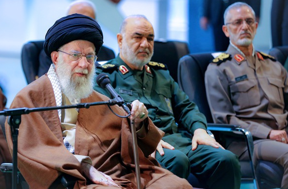 قطع رابطه دولتهای اسلامی با رژیم اسرائیل کوچکترین حرکت در برابر جنایات صهیونیستهاست