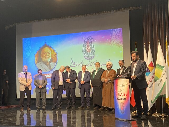 شور و اشتیاق مداحان، ما را با مسیر اهلبیت(ع) آشنا ساخت