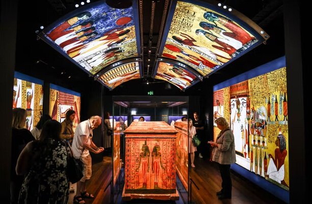 فراعنه بهجای داینورساها!