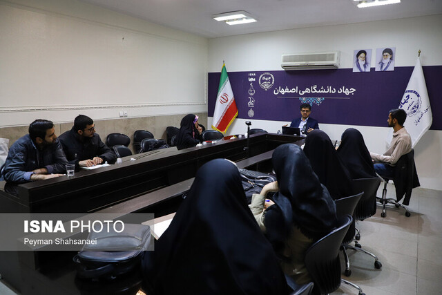 روایت تحلیلهای کلی؛ امتیاز قرآن