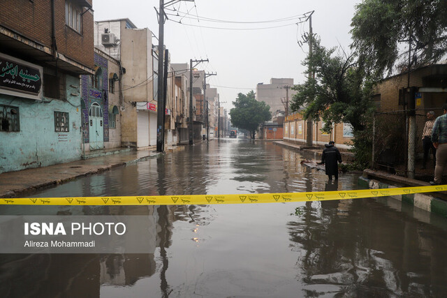 آبگرفتگی در اهواز آبگرفتگیهای اهواز نسبت به گذشته بهبود نیافته است/ شهرداری به اندازه کافی پمپ خریده است
