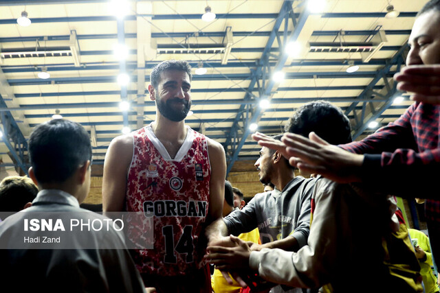 ویدیو/ یار نفوذی شهرداری گرگان در تیم مهرام تهران ویدیو/ یار نفوذی شهرداری گرگان در تیم مهرام تهران