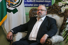خالد قدومی نماینده حماس در تهران در بزرگداشت شهید دکتر احمد بحر نائب رئیس مجلس قانون گذاری فلسطین  و عضو جنبش حماس