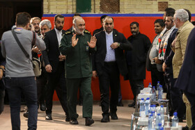 ورود سردار سرلشکر حسین سلامی، فرمانده سپاه پاسداران به نشست جبهه علمی فرهنگی بسیج اساتید کشور