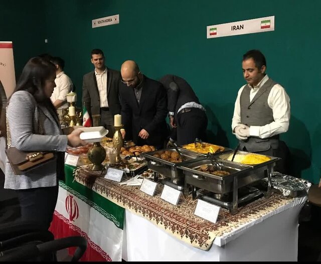 استقبال از غرفه ایران در بازارچه خیریه انجمن همسران دیپلماتیک مجارستان