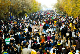 جشنواره برگریزان هگمتانه در همدان