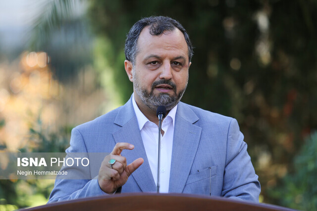 خاندوزی: اصناف تنها ۶ درصد از کل مالیات کشور را پرداخت میکنند خاندوزی: اصناف تنها ۶ درصد از کل مالیات کشور را پرداخت میکنند