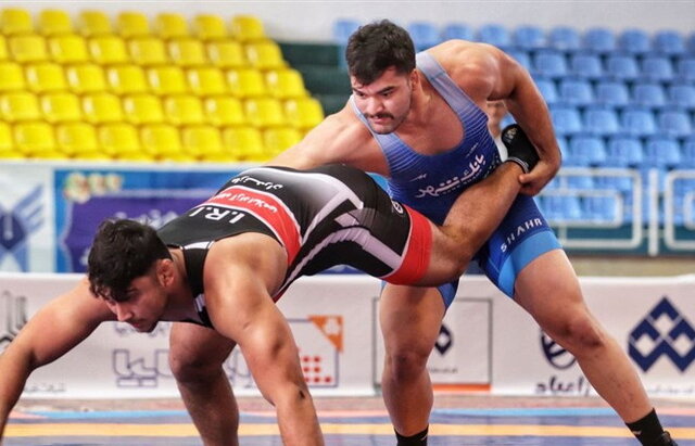 ماجرای مبارزه جنجالی در لیگ کشتی/ علیتبار: هاشمی حرکت زشتی رو به تماشاگران انجام داد ماجرای مبارزه جنجالی در لیگ کشتی/ علیتبار: هاشمی حرکت زشتی رو به تماشاگران انجام داد