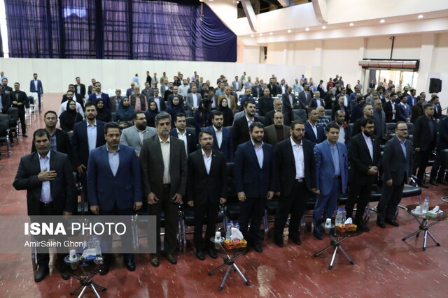 یک سوم صادرات غیر نفتی کشور از مناطق آزاد و ویژه اقتصادی انجام میشود