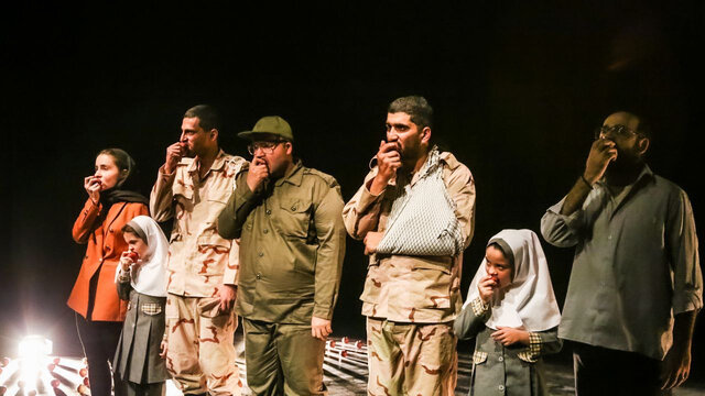 تجربه اجرای یک کمدی حلالخور