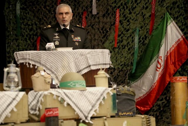 بسیجیان در عرصههای مختلف از گذشته تا امروز خط شکن بودند بسیجیان در عرصههای مختلف از گذشته تا امروز خط شکن بودند