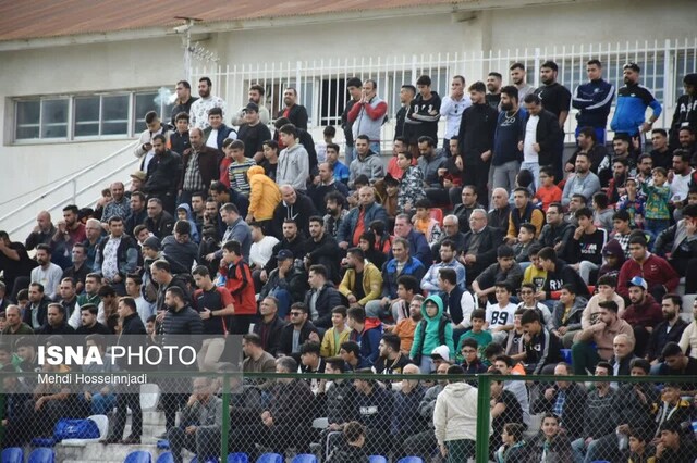 برد خانگی تیم فوتبال شهرداری آستارا مقابل خیبر خرم آباد + تصاویر