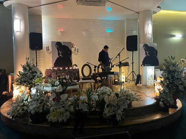 هنرمندان و خانواده داریوش مهرجویی، وحیده محمدی فر گردهم آمدند هنرمندان و خانواده داریوش مهرجویی، وحیده محمدی فر گردهم آمدند