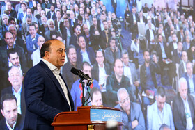 احد عظیمزاده، سرمایهگذار و رییس کمیسیون گردشگری اتاق بازرگانی در مراسم آغاز به کار انجمن خیرین میراث فرهنگی