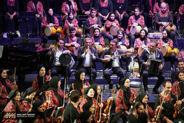 ارکستر ۱۰۰ نفره‌ای که به اقصی نقاط ایران سفر کرد