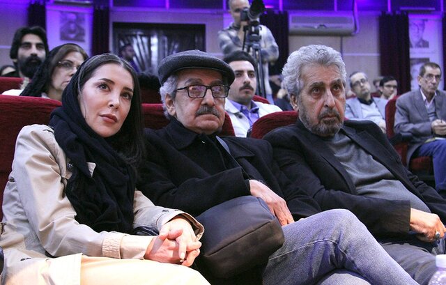 خانواده جوزانیها در قابی برای شیر سنگی خانواده جوزانی در قابی برای «شیر سنگی» پس از سالها