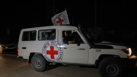 تحویل پنجمین گروه از اسیران اسرائیلی از غزه به صلیب سرخ