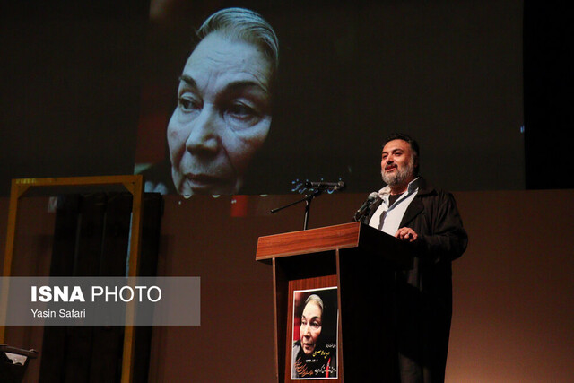 باران عشق، پروانه را بدرقه کرد