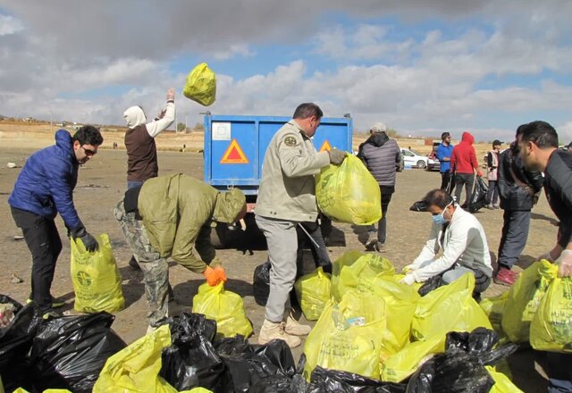 ۲۰۷ کیلومتر از جادههای مواصلاتی آذربایجانغربی پاکسازی شد ۲۰۷ کیلومتر از جادههای مواصلاتی آذربایجانغربی پاکسازی شد