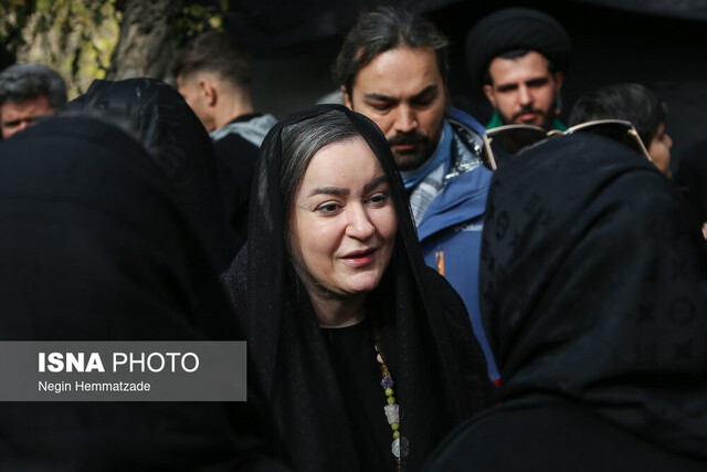 گزارش هدف پرس از مراسم تشییع پیکر پروانه معصومی