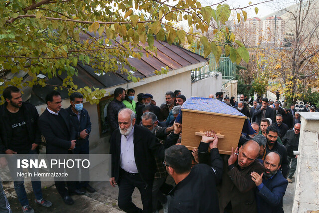 گزارش هدف پرس از مراسم تشییع پیکر پروانه معصومی