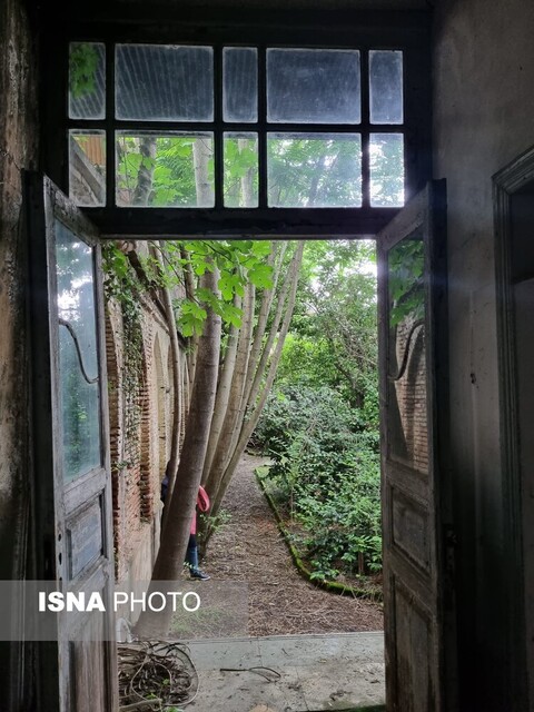 خانه تاریخی همدانی؛ متروکهای در شلوغی بازار رشت