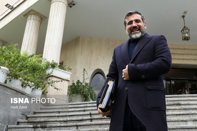 وزیر ارشاد: عمرهگزاران با ارز نیمایی به سرزمین وحی مشرف میشوند وزیر ارشاد: عمرهگزاران با ارز نیمایی به سرزمین وحی مشرف میشوند