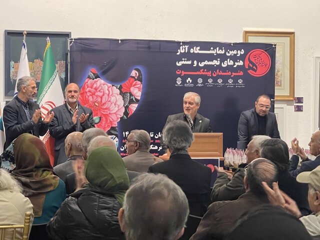 ۲ وزیر از این نمایشگاه خرید کردند