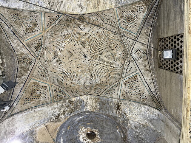 روسیاهیِ بازار شیراز!