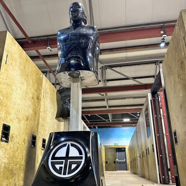 وزارت دفاع بریتانیا ChatGPT را به رباتهای خود اضافه میکند